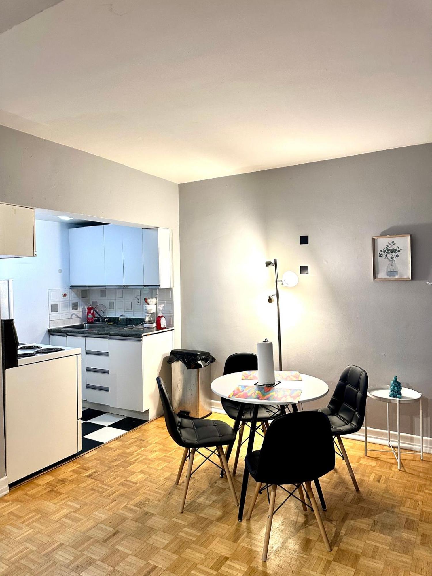 Affordable Cuttie 4 Persons 2 Beds In Downtown Lejlighed Montréal Eksteriør billede