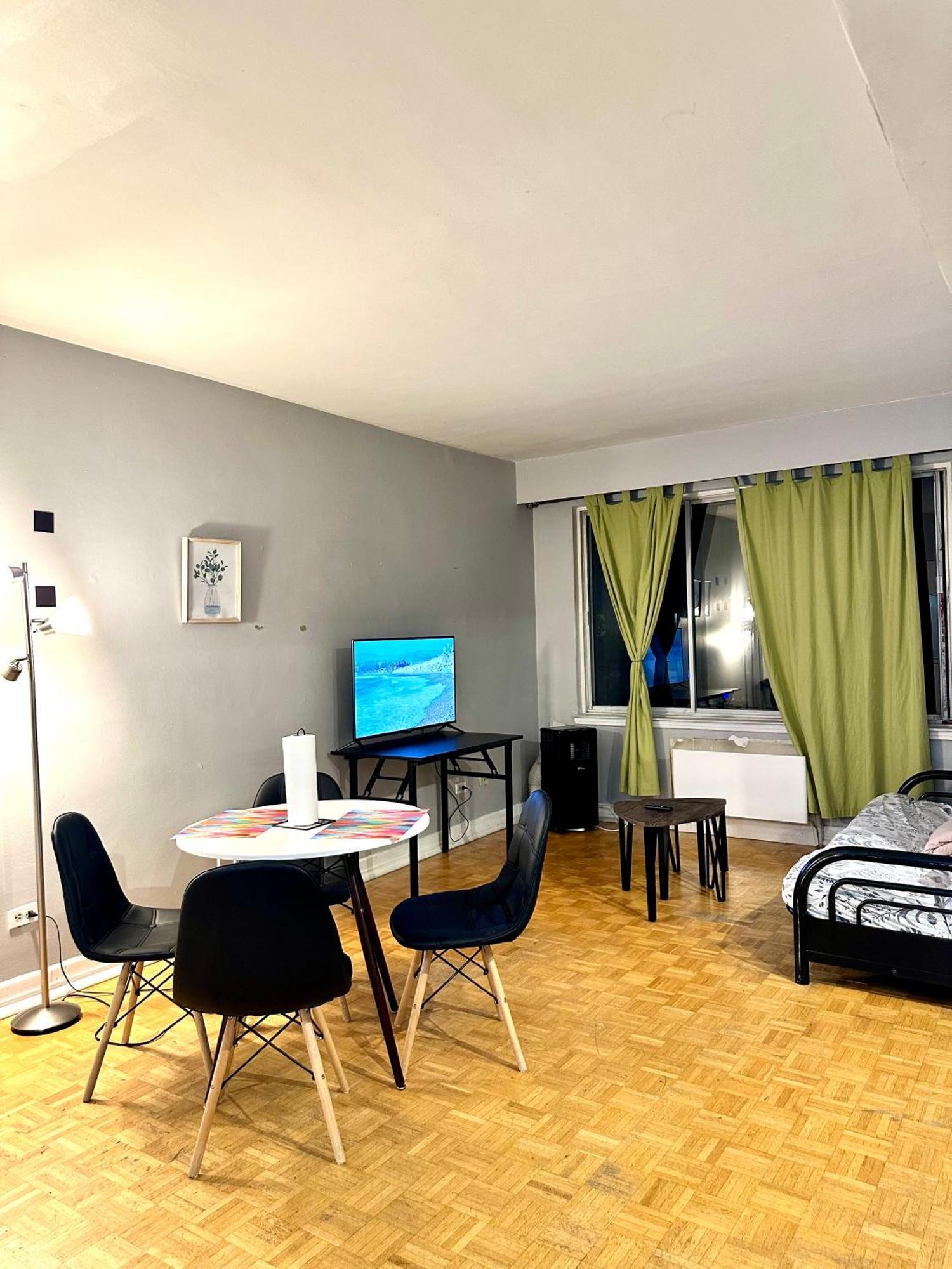 Affordable Cuttie 4 Persons 2 Beds In Downtown Lejlighed Montréal Eksteriør billede